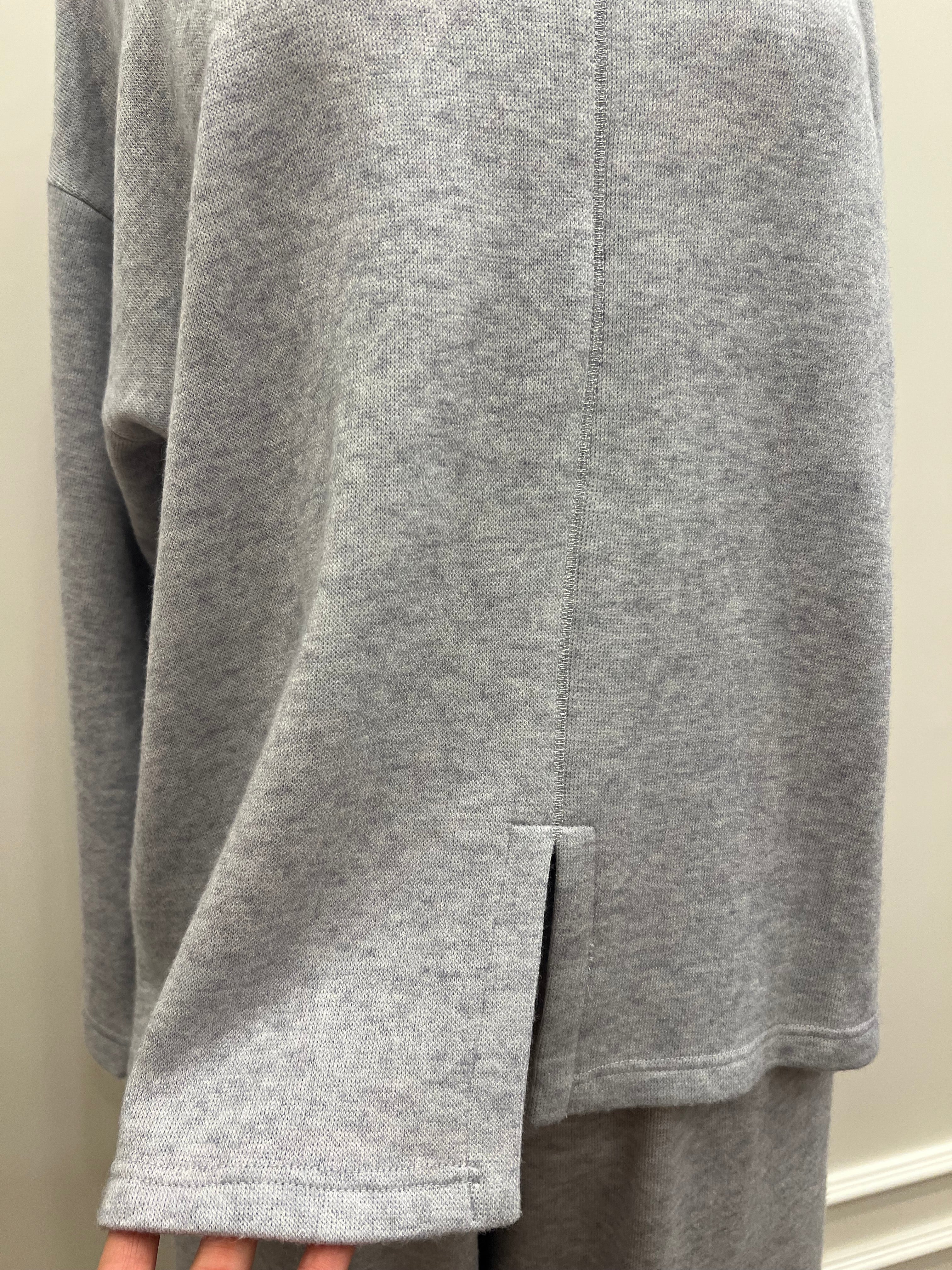 Coordinato maglia con spacco