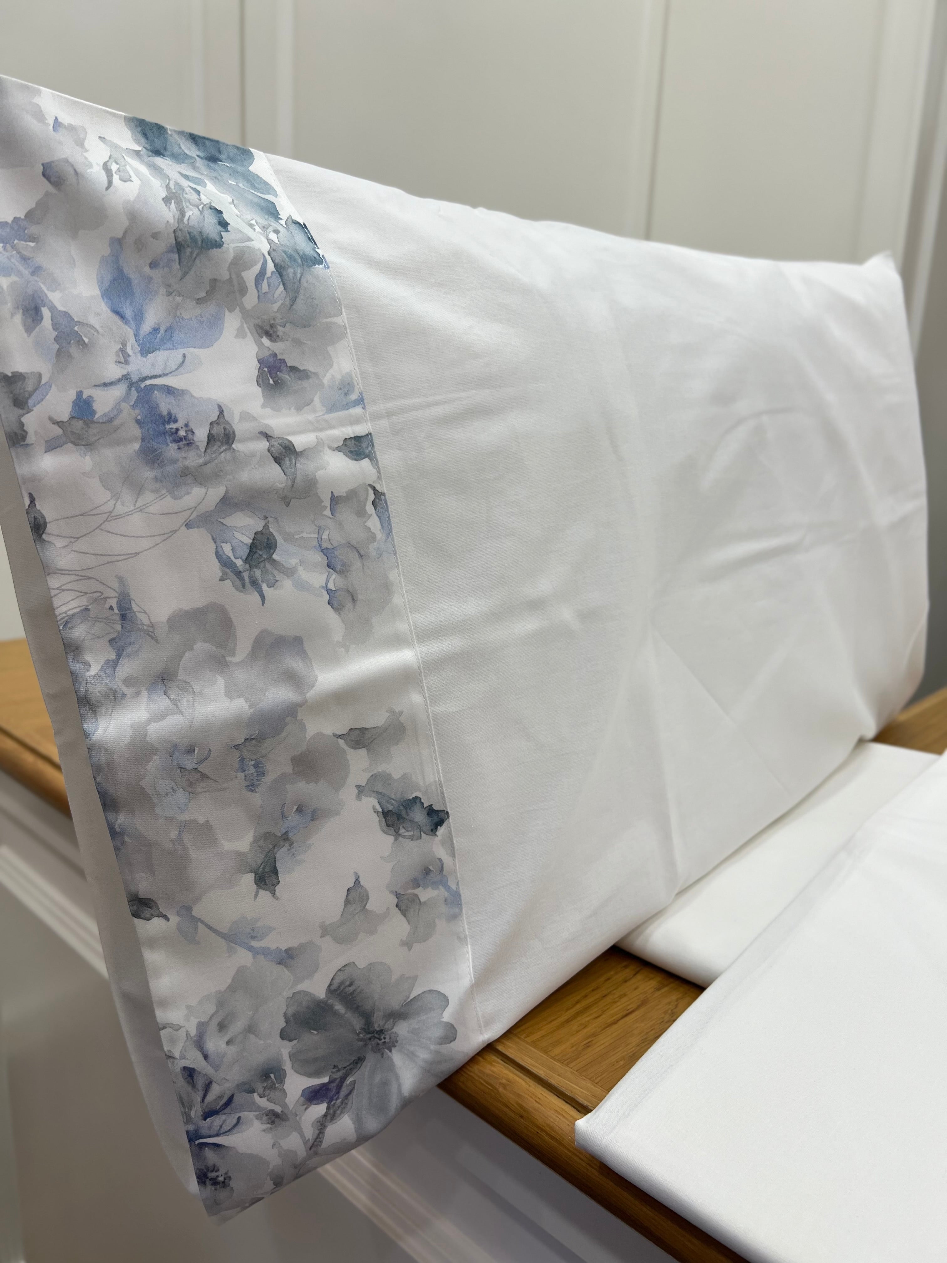 Completo lenzuola bordo a fiori