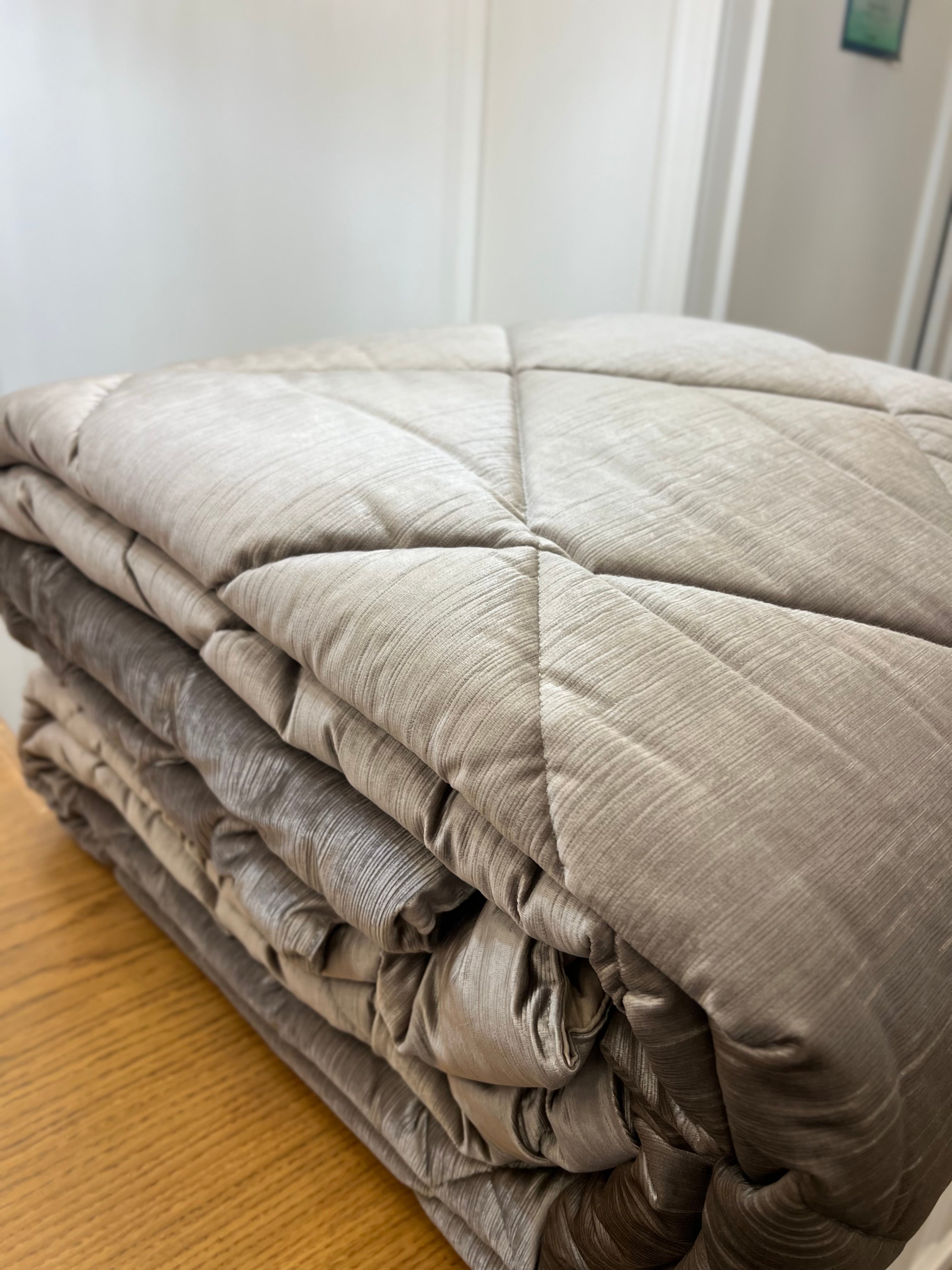 Trapunta in velluto fiammato