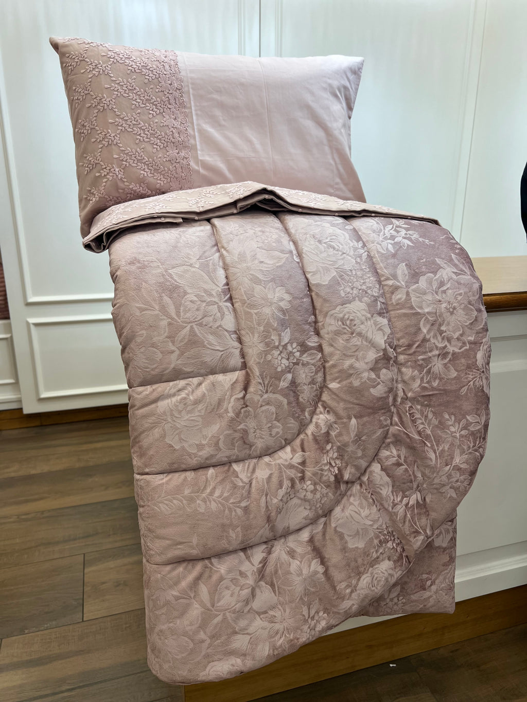 Trapunta in velluto devorè