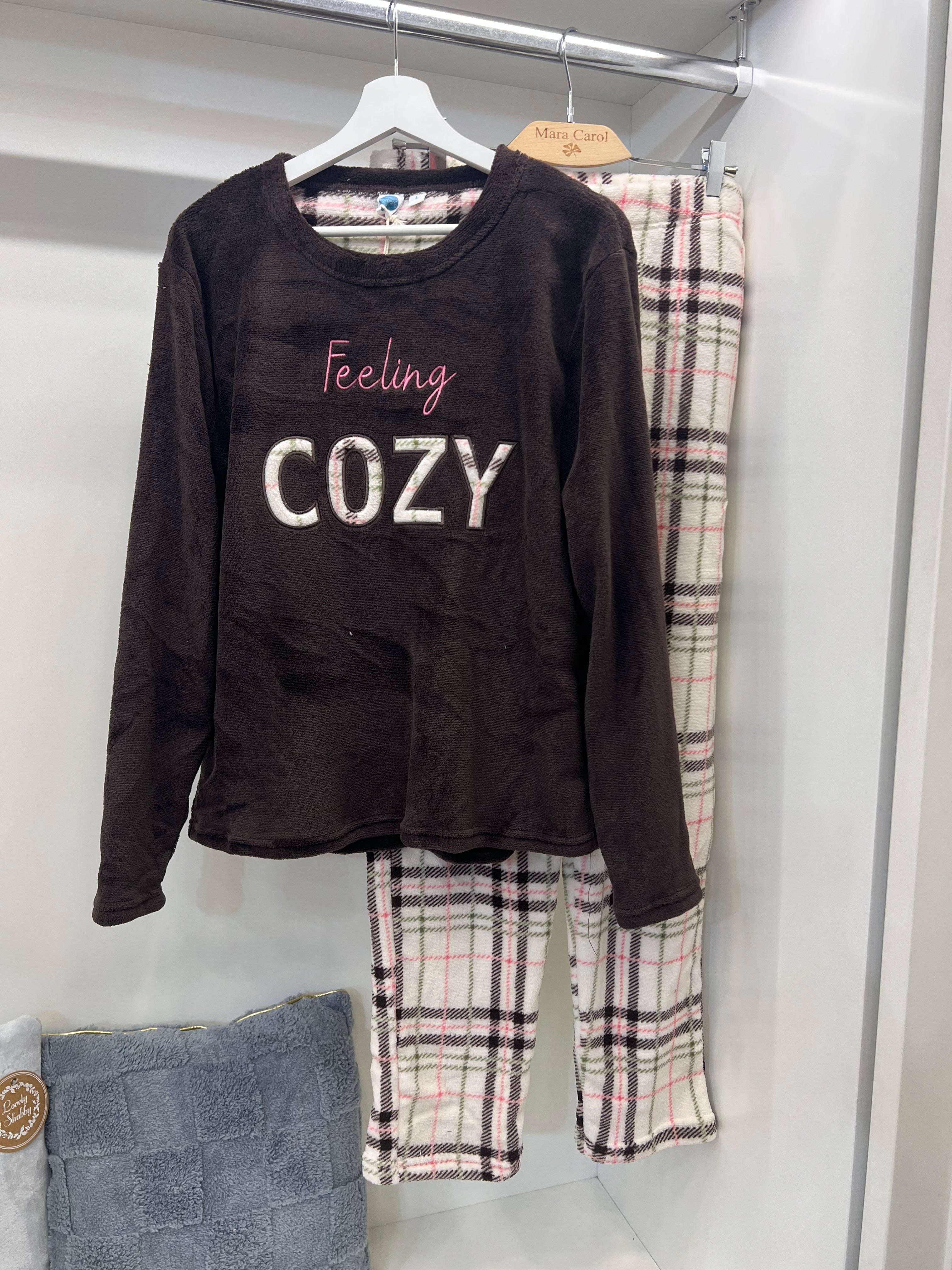 Pigiama in pile con scritta