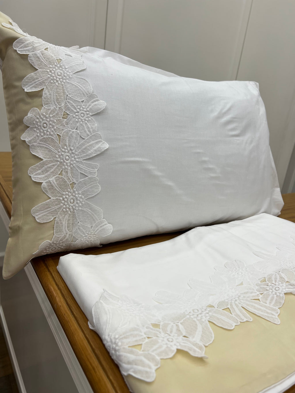Completo lenzuola pizzo margherita