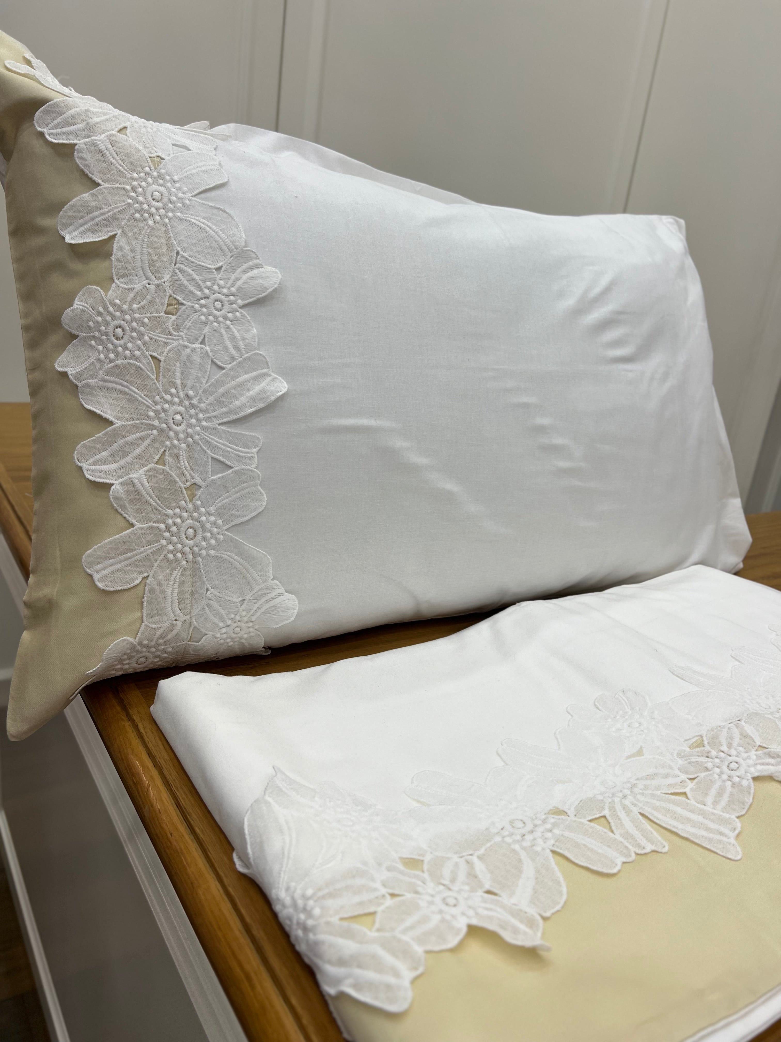Completo lenzuola pizzo margherita