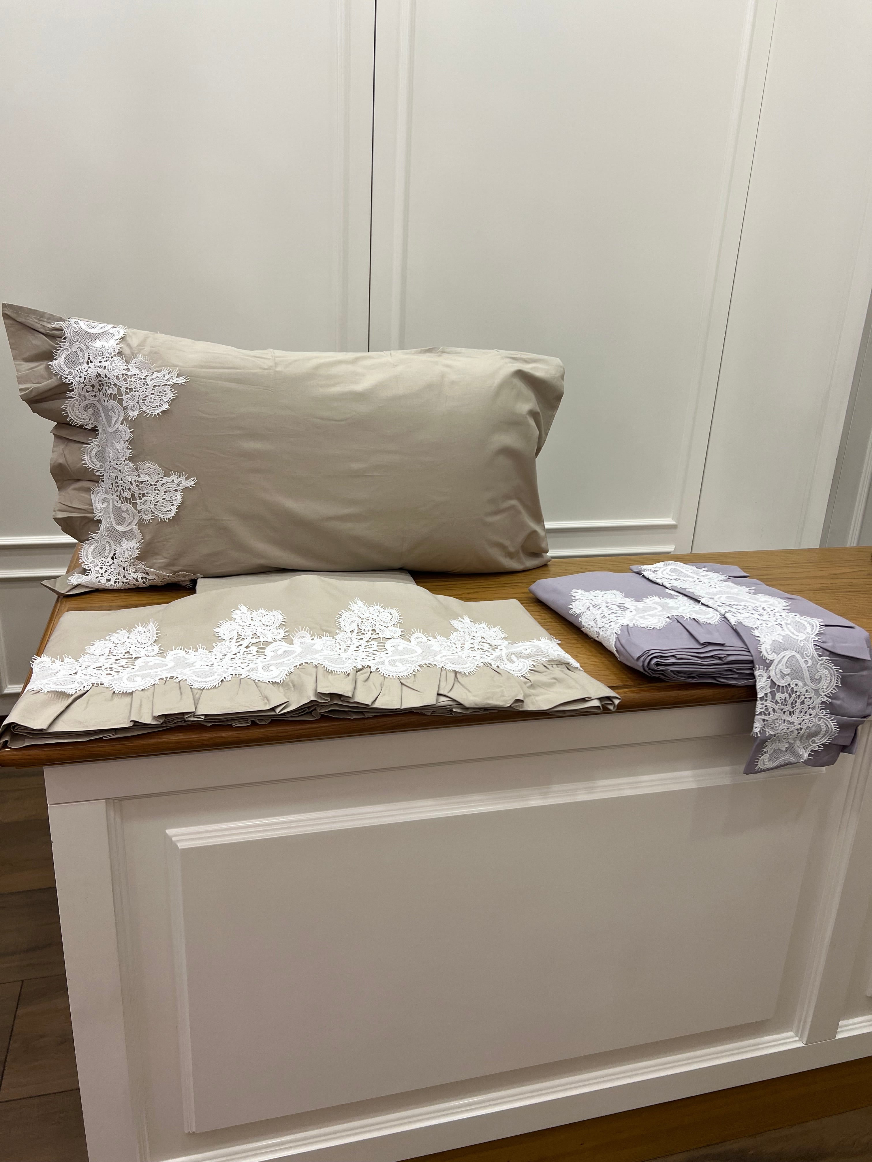 Lenzuola pizzo romantico e volant