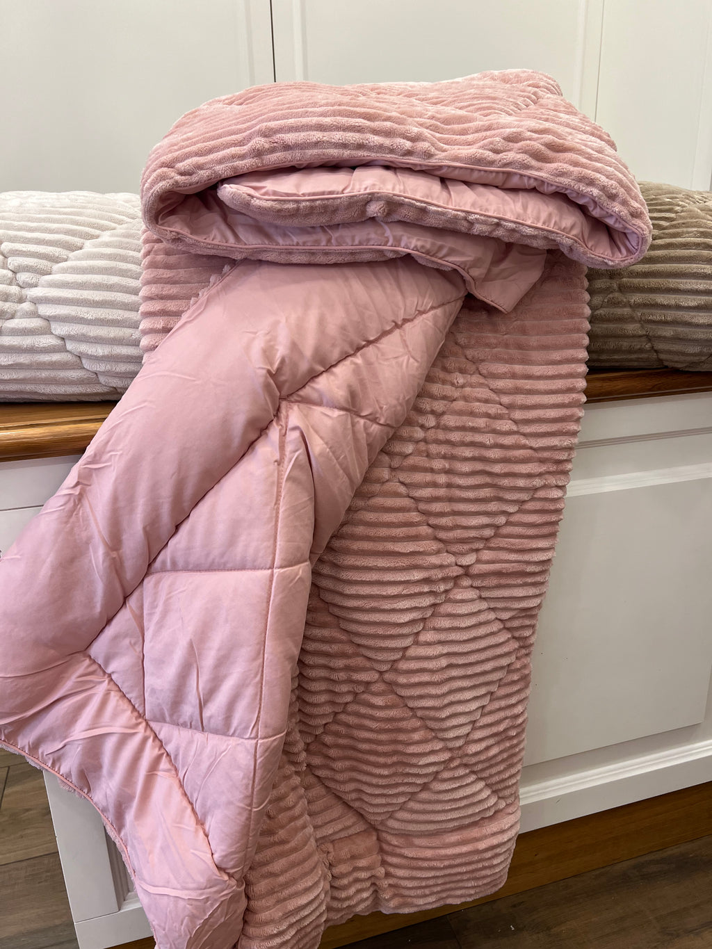 Trapunta in ciniglia rigata matrimoniale