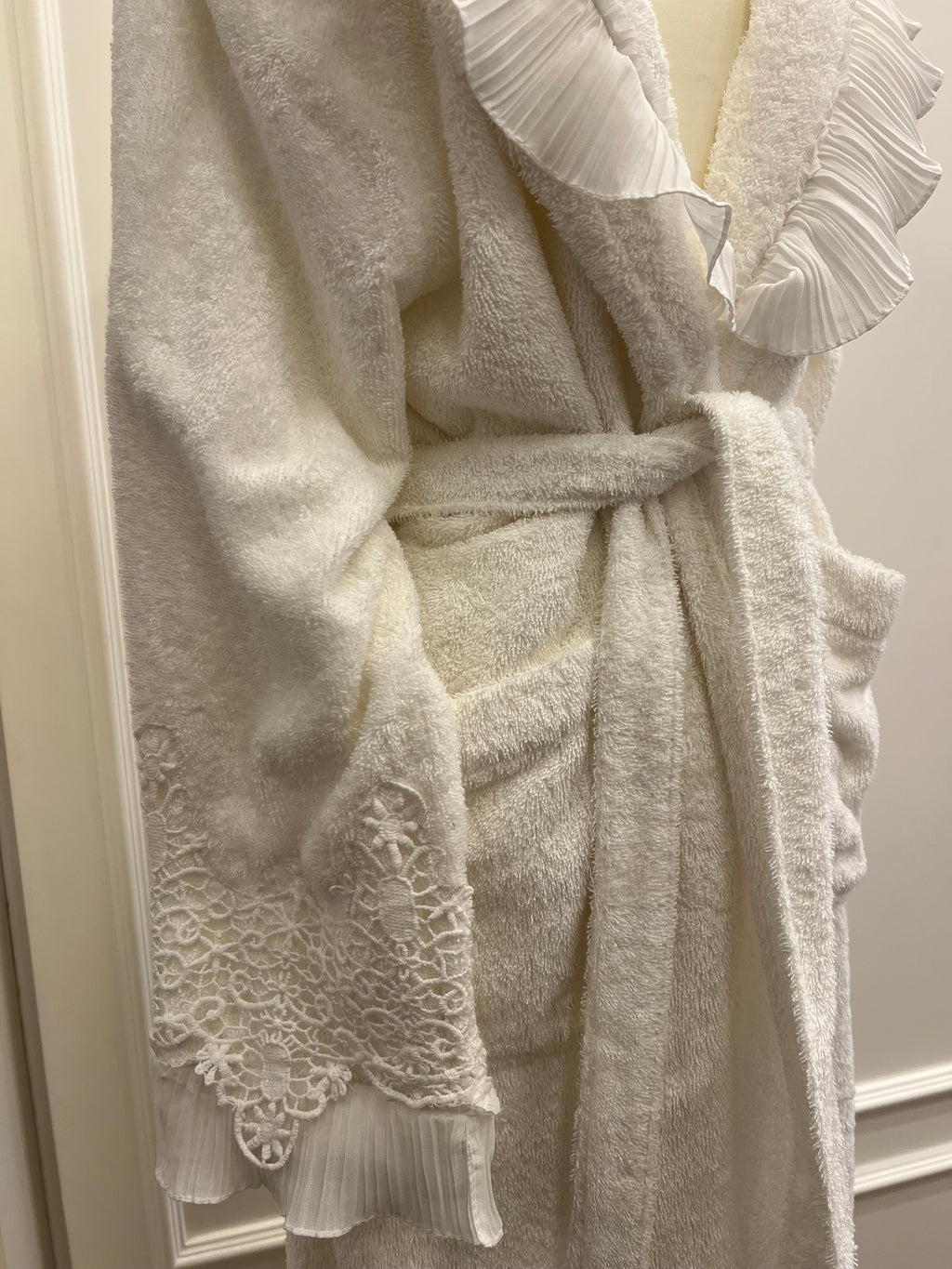 Accappatoio donna con pizzo plisse