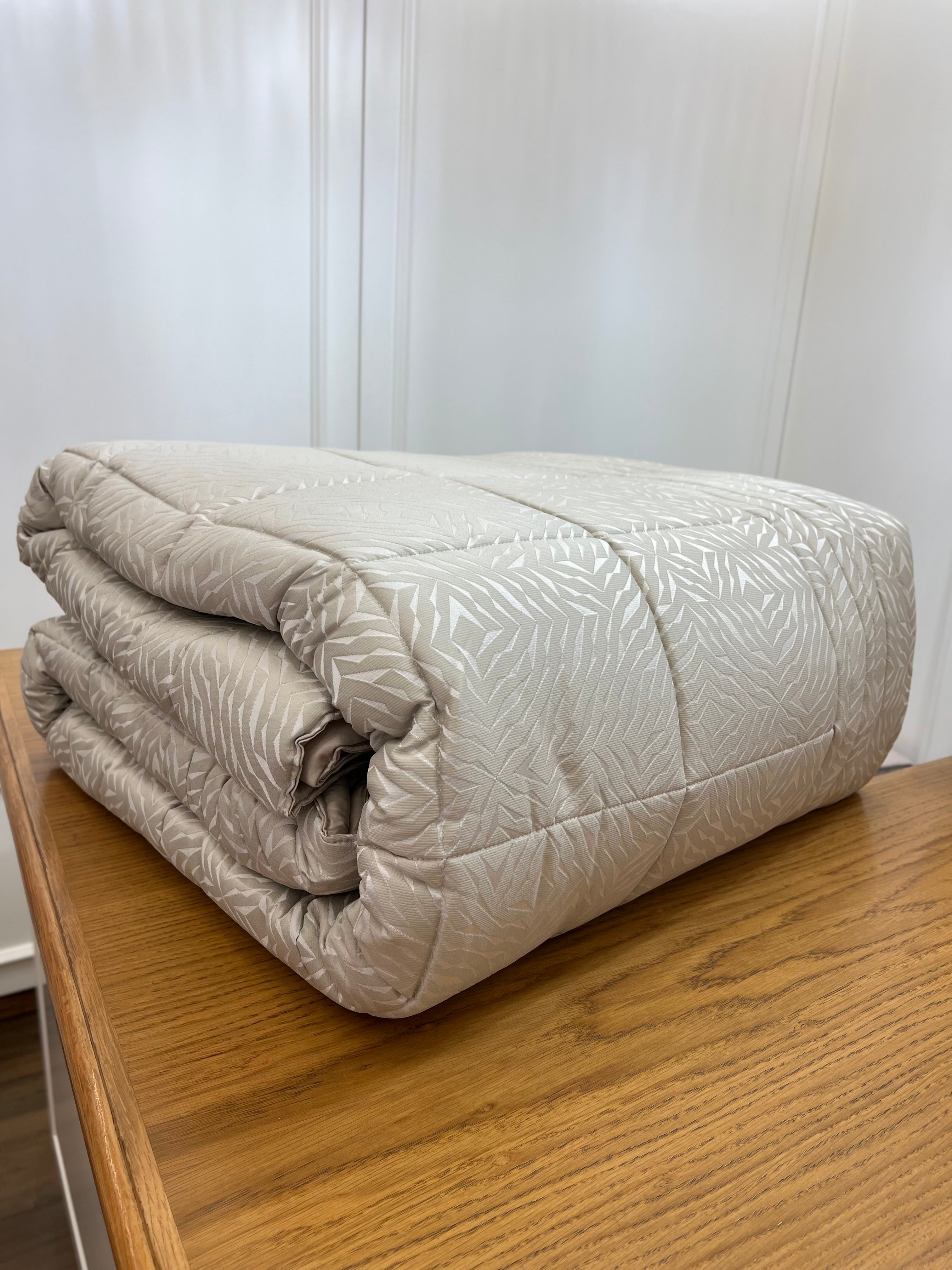 Trapunta matrimoniale bosco verticale