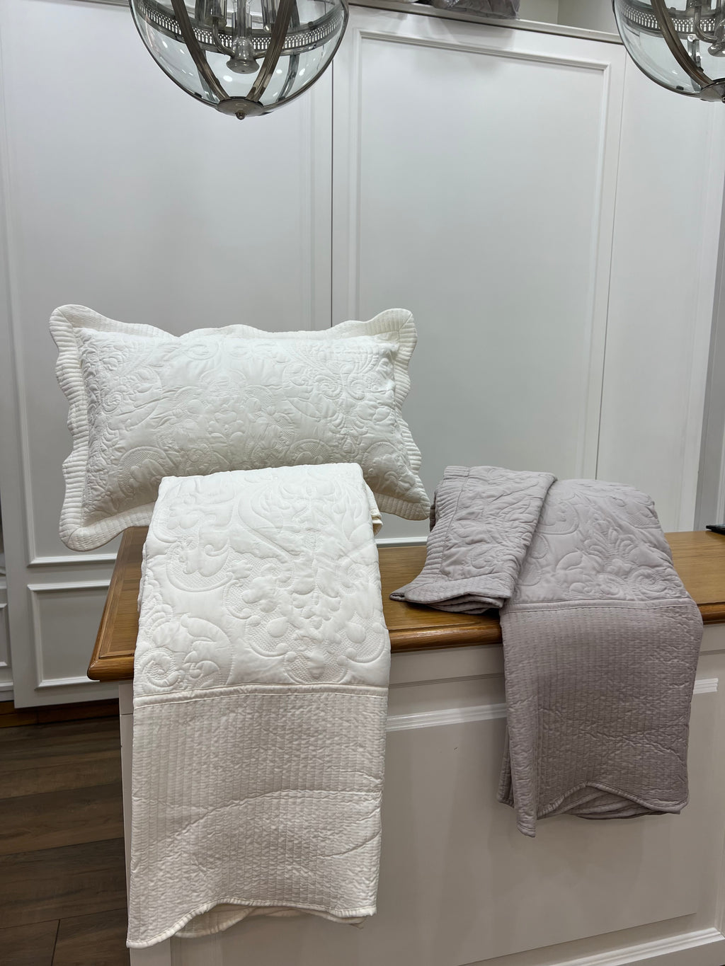 Boutis trapuntino vanity