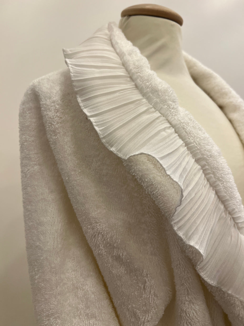 Accappatoio donna con pizzo plisse