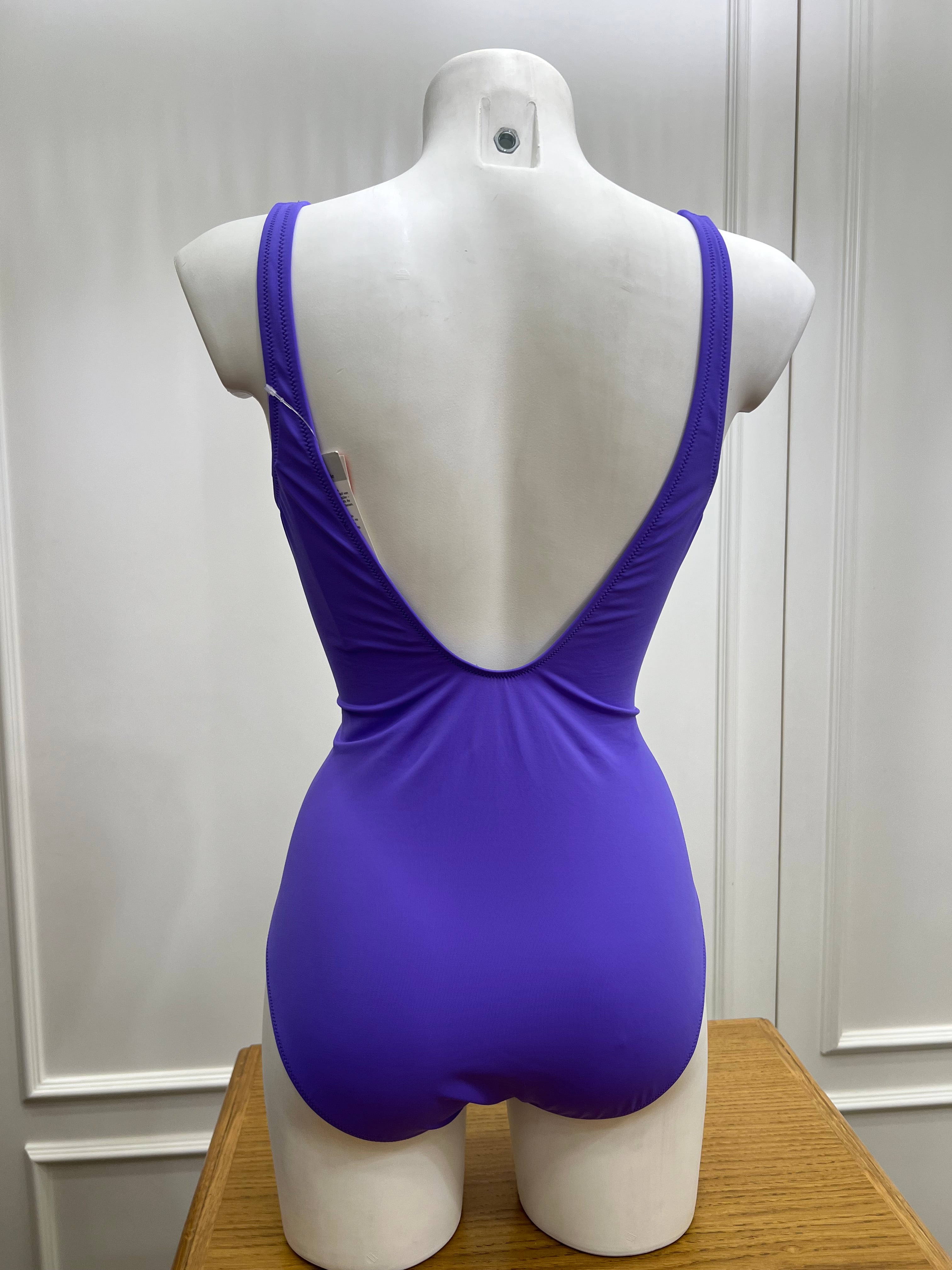 Intero Lilly charmline