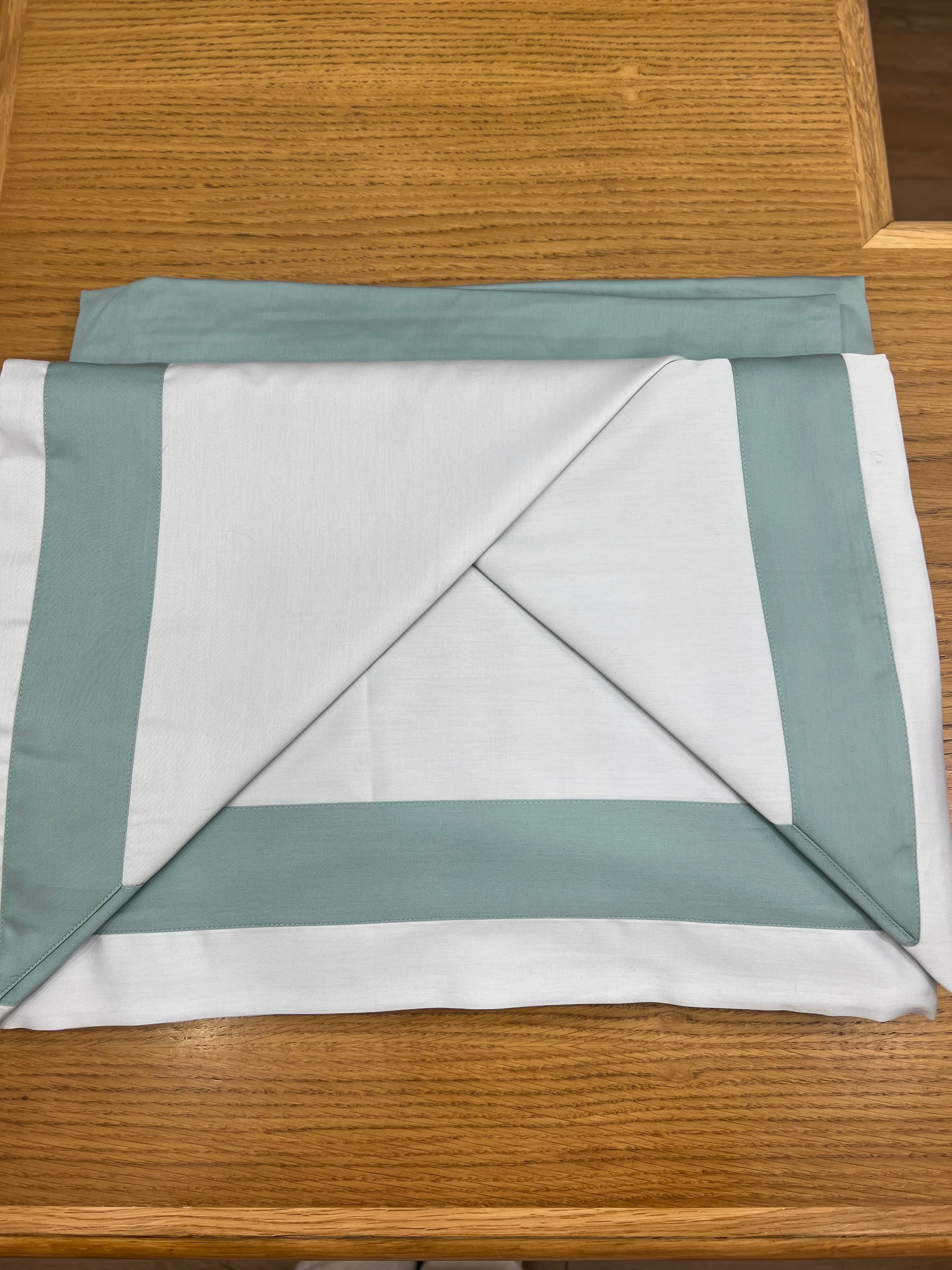 Completo lenzuola in raso di cotone